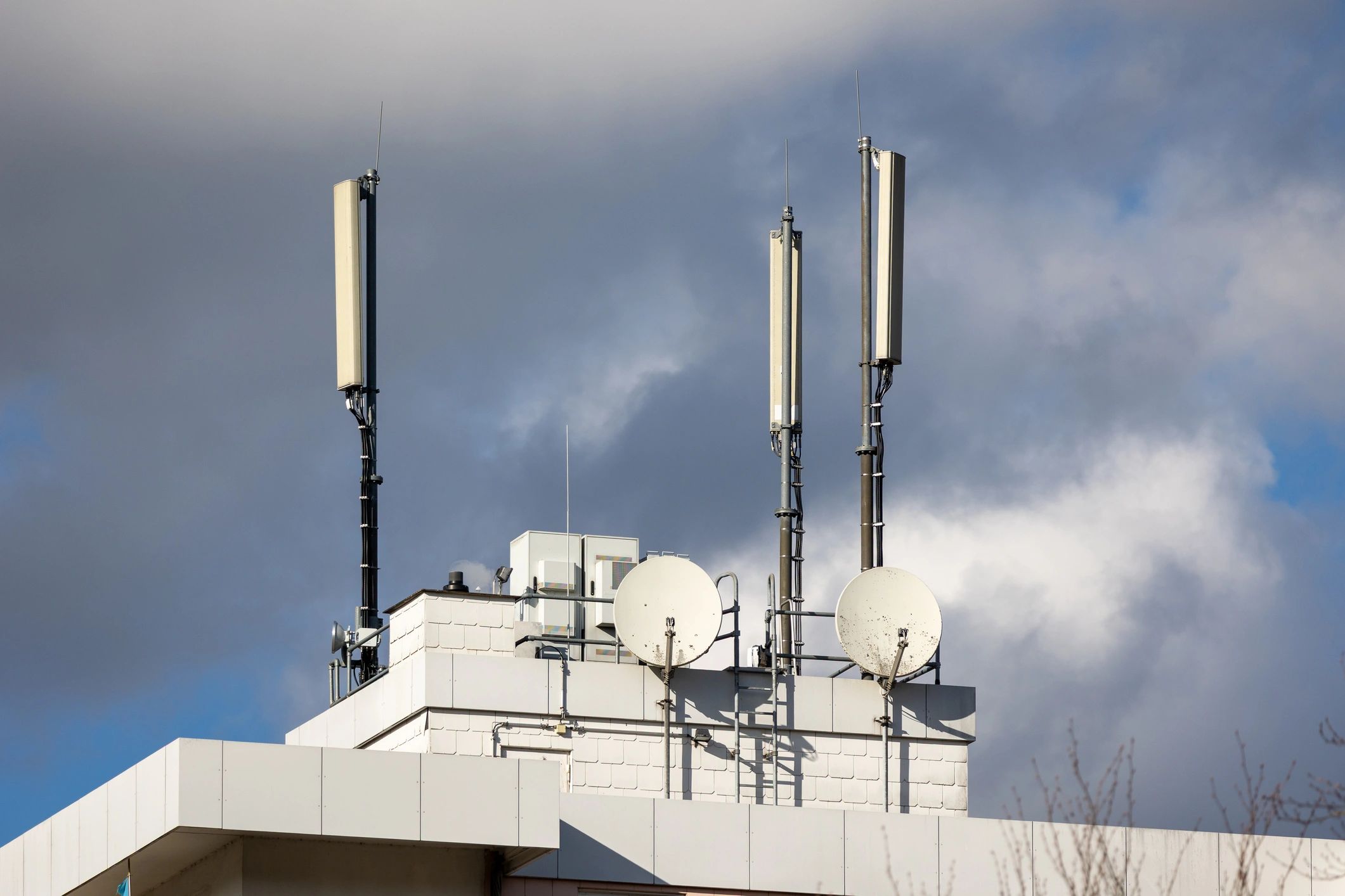 Network communications infrastructure supporting connected enterprise operations